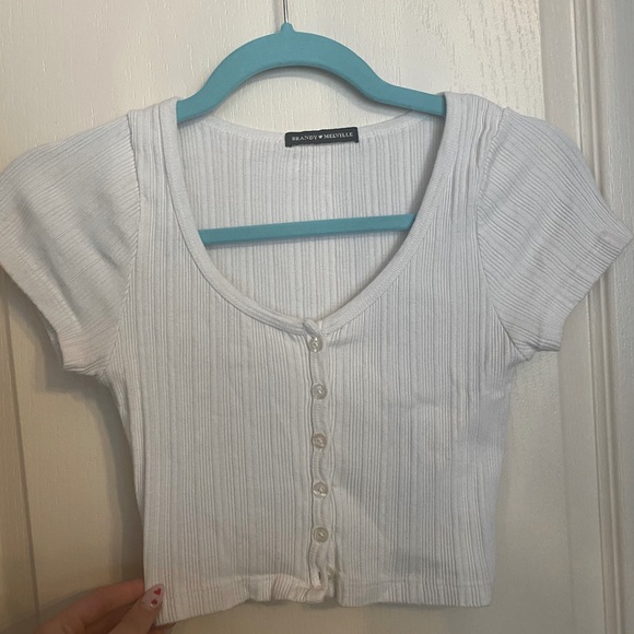 Brandy Melville crop top 🤍 - Picture 1 of 3